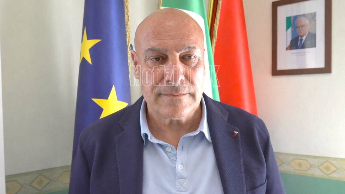 Crotone, spari davanti a scuola: il plauso del sindaco alla Polizia - Foto: Redazione 