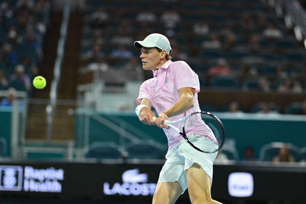 Sinner batte Michelsen e si qualifica per i quarti del Miami Open - 