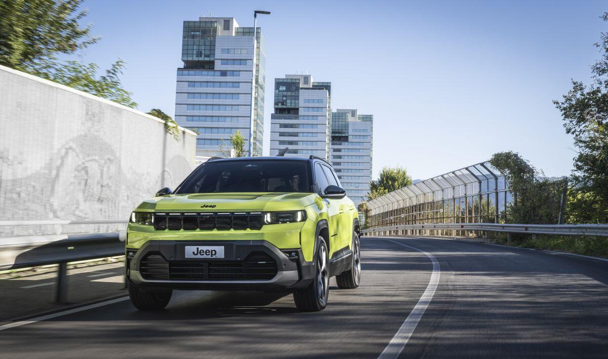 Jeep compass, debutta in Italia tra ibrido ed elettrico - 