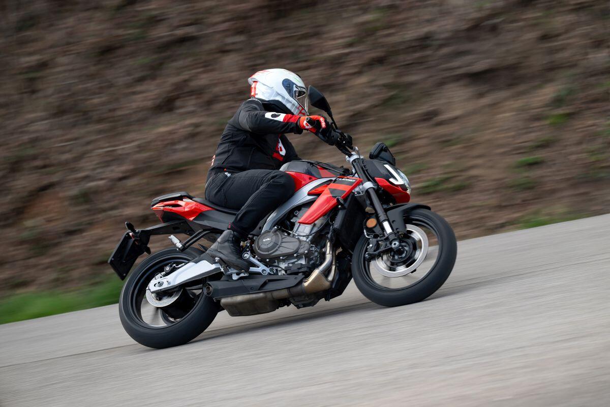 Aprilia e Moto Guzzi, parte da Roma l’Italian Demo Ride Tour - 