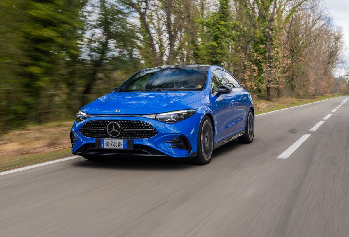 Nuova Mercedes-Benz CLA Hybrid, quando il diesel passa il testimone - 