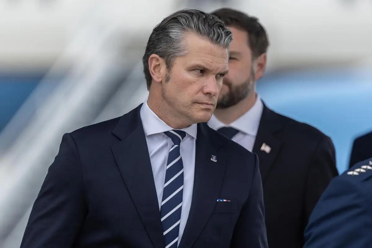 Iran, Hegseth “Distrutta la capacità di costruire missili balistici” - 