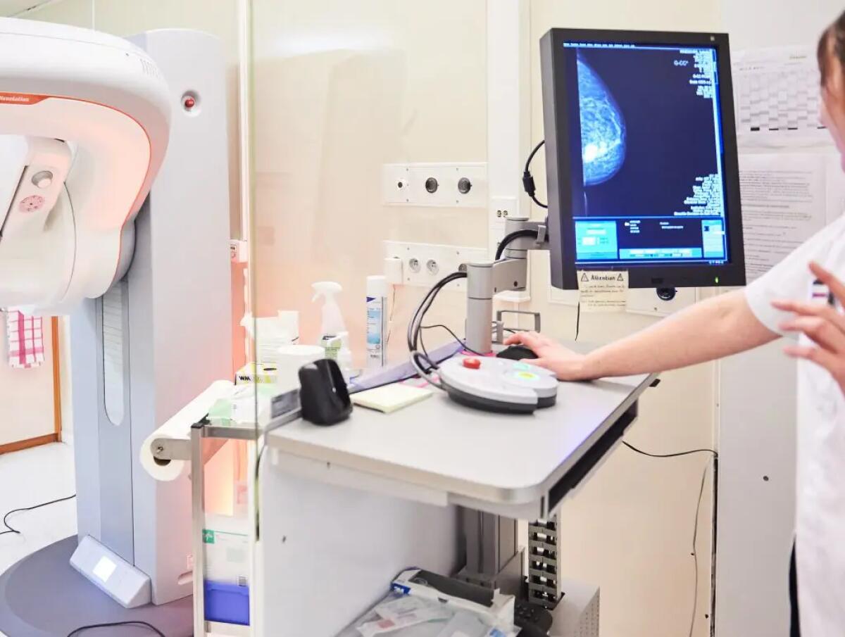 Tumore al seno, Aifa approva ribociclib per ridurre il rischio della recidiva - 