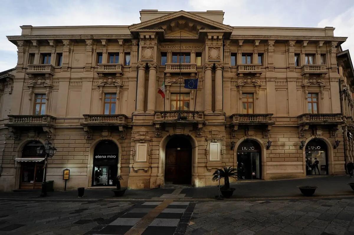 Sciolto il Consiglio comunale di Simeri Crichi nel Catanzarese, nominato il commissario prefettizio - 