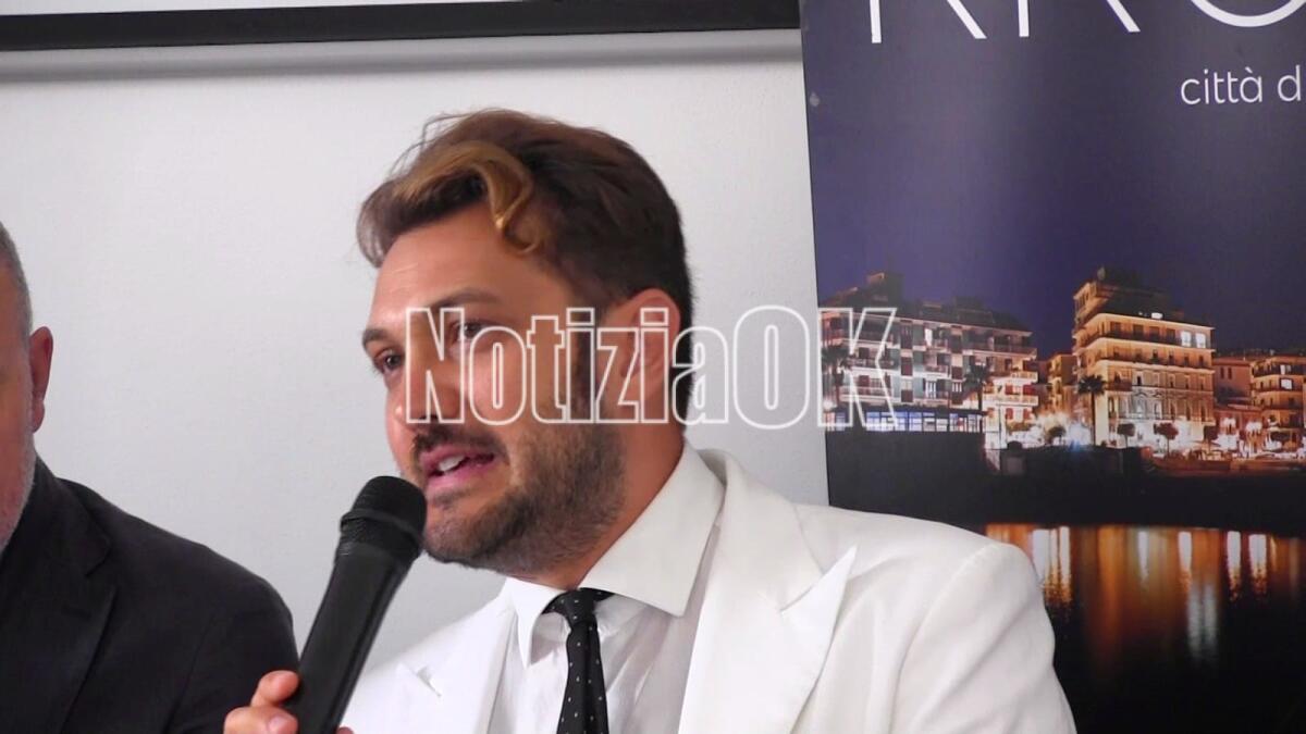 Crotone, “Orientarsi nel presente”: Federico Ferraro racconta attualità, diritto e società - Foto: Redazione