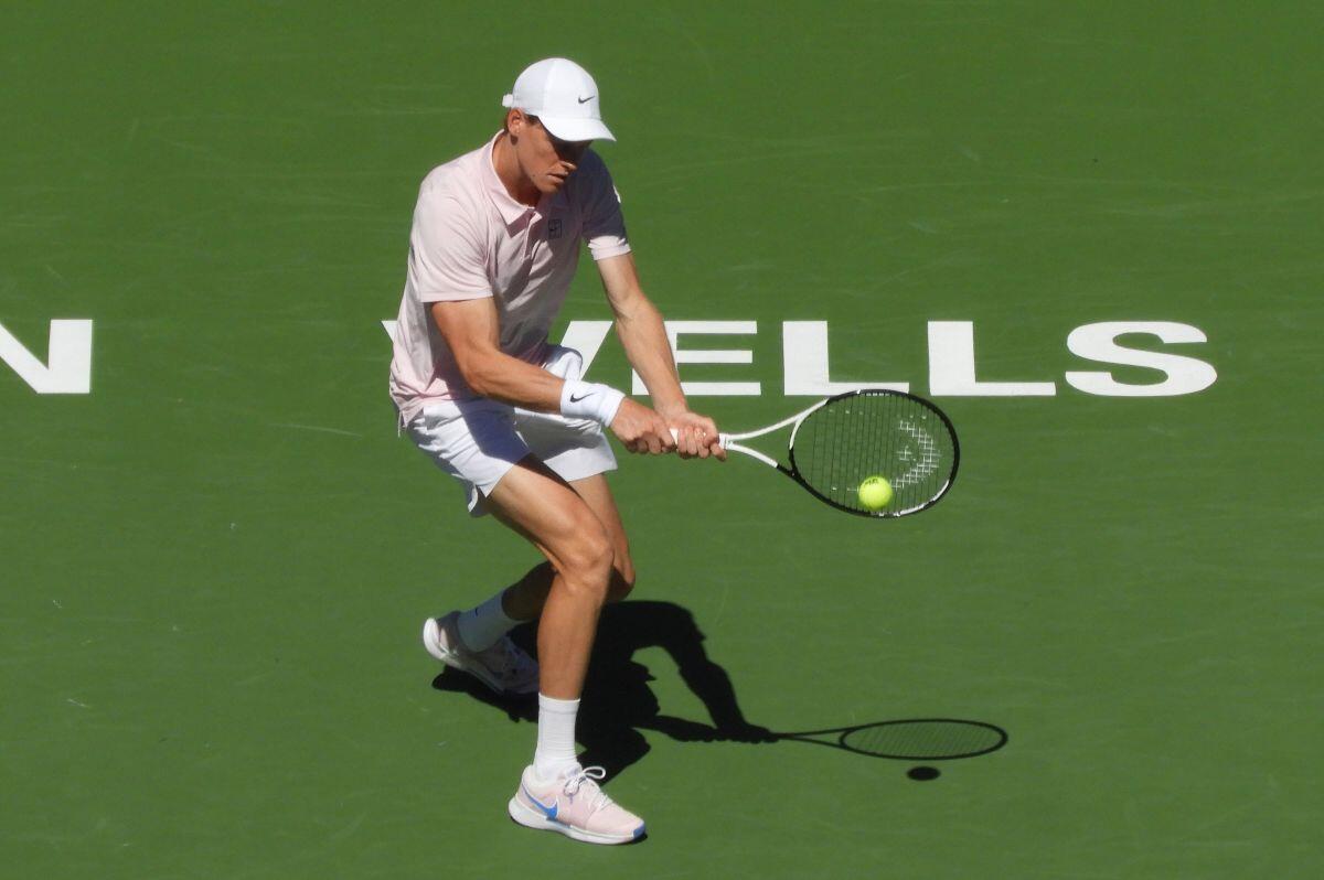 Sinner batte Zverev e vola in finale a Indian Wells - 