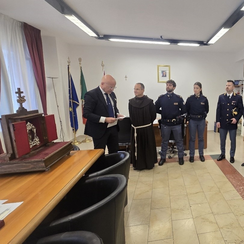 reliquie san francesco d'assisi visita questura - crotone - US Questura di Crotone 3.03.2026