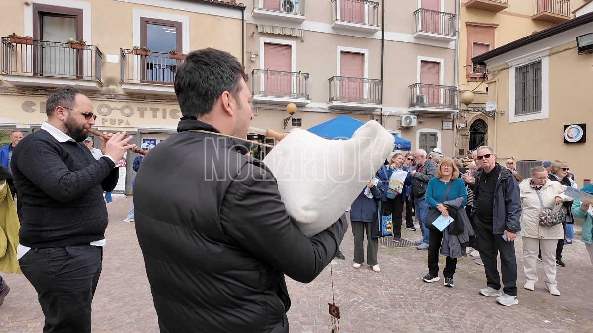 Arrivo Turisti Nave da Crociera Viking - Crotone (Redazione 31.03.2026)