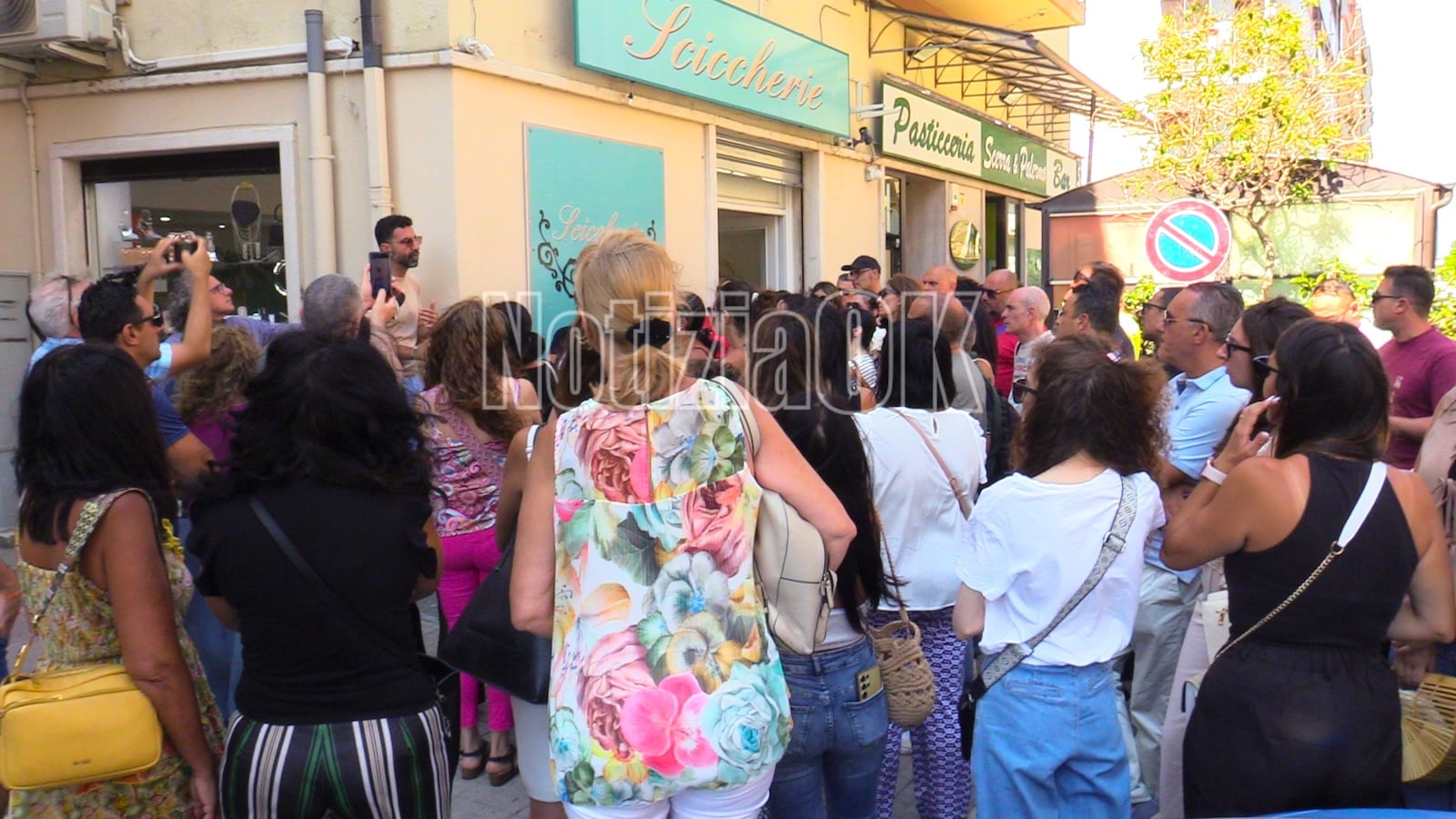 Vertenza Konecta a Crotone: chiesto tavolo urgente al Prefetto - Foto Redazione