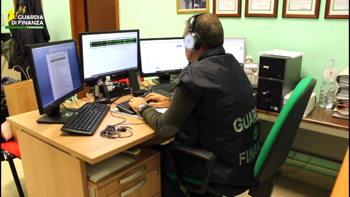 (VIDEO) Favoreggiamento immigrazione, 61 indagati tra false residenze e lavoro fittizio - 