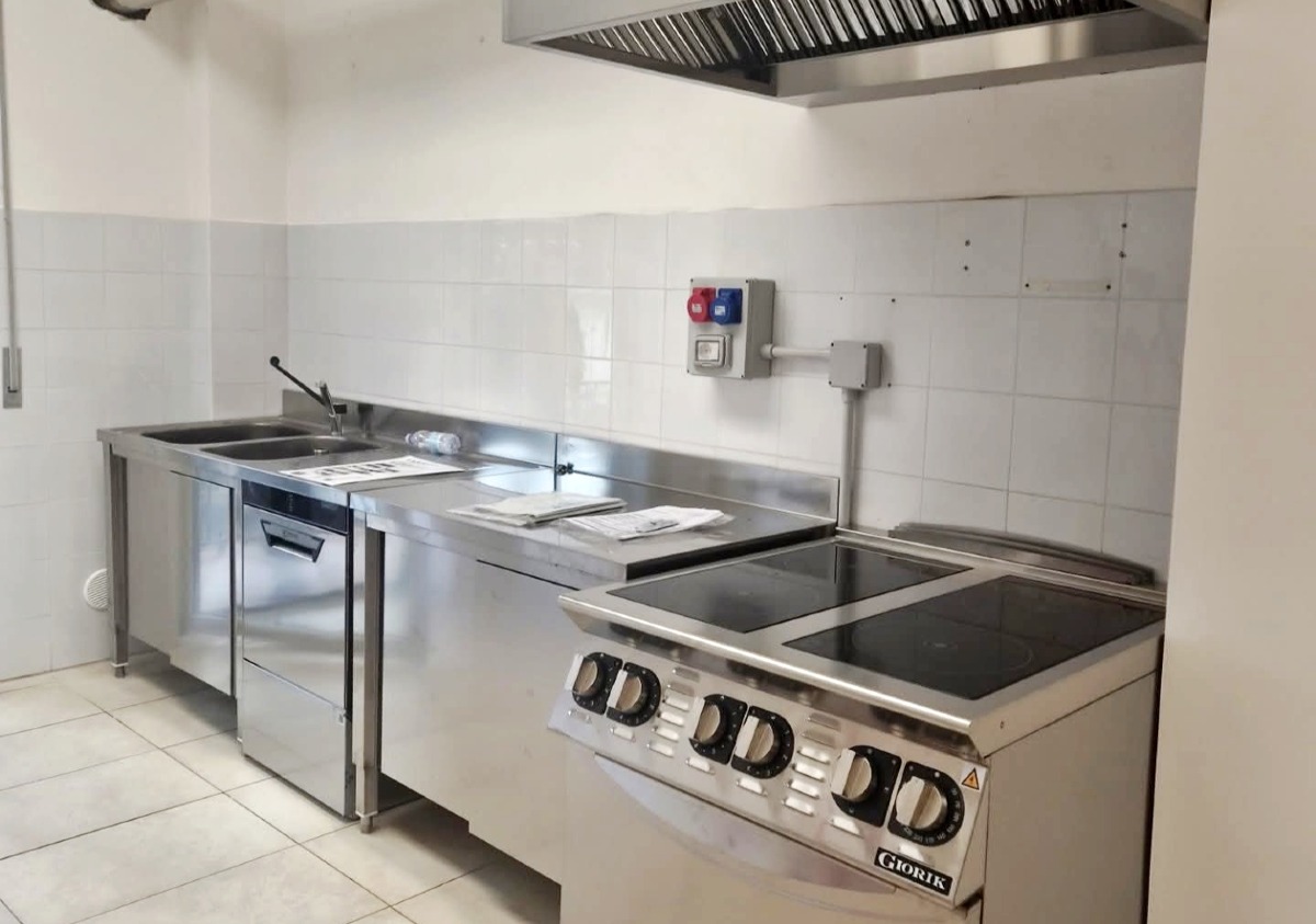 San Giorgio Albanese rinnova la mensa scolastica: cucina moderna e servizio più sicuro - Foto: Uff. Stampa Comune di San Giorgio Albanese 