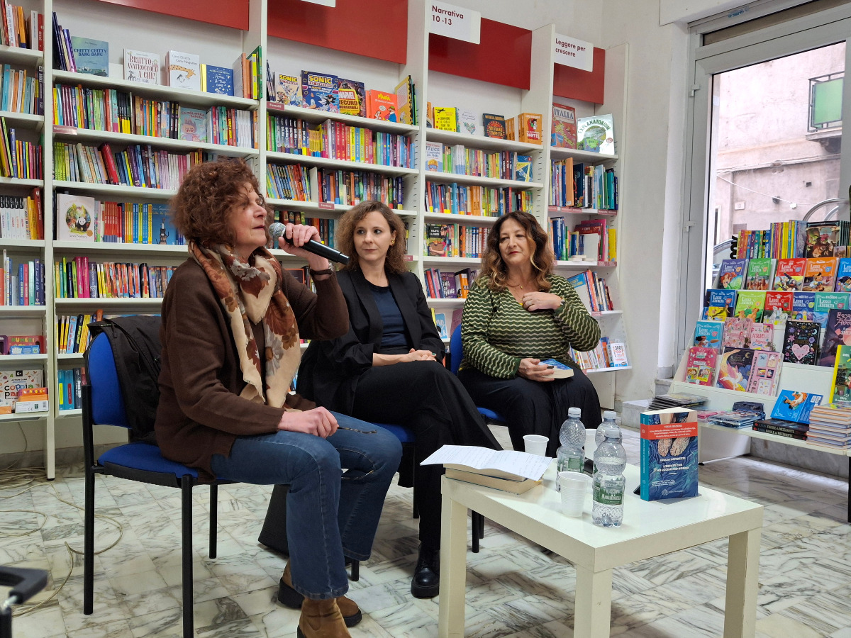 cosenza - Giulia Lombezzi al Premio Sila: “L’estate che ho ucciso mio nonno” - Foto: Ufficio stampa Premio Sila '49