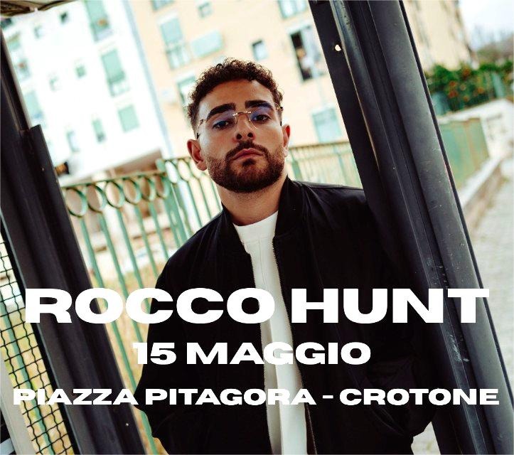 Crotone, Rocco Hunt in Piazza Pitagora per la Festa della Madonna di Capocolonna - Foto: Uff. Stampa Comune di Crotone