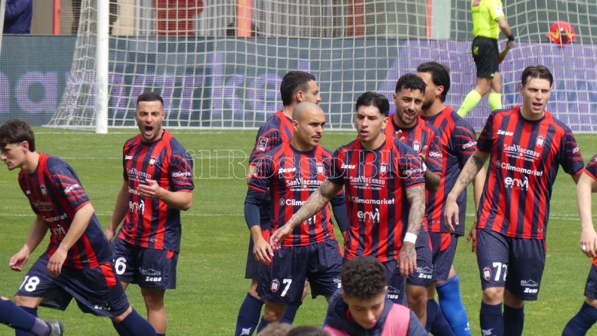 Crotone-Catania in diretta televisiva: punti pesanti tra riscatto e classifica - Foto Redazione 