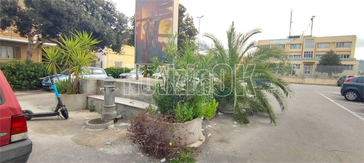 Crotone, Stazione Ferroviaria: lavori in corso ma persiste il degrado - Foto: Redazione