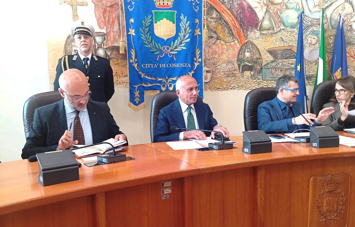 Stadio San Vito-Marulla, il Consiglio dice stop al Cosenza calcio - 