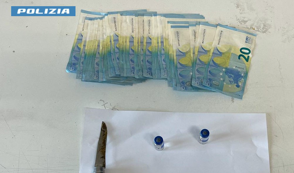 Trebisacce, hashish e anabolizzanti in casa: un arresto - Foto: Ufficio stampa Polizia di Stato-Trebisacce