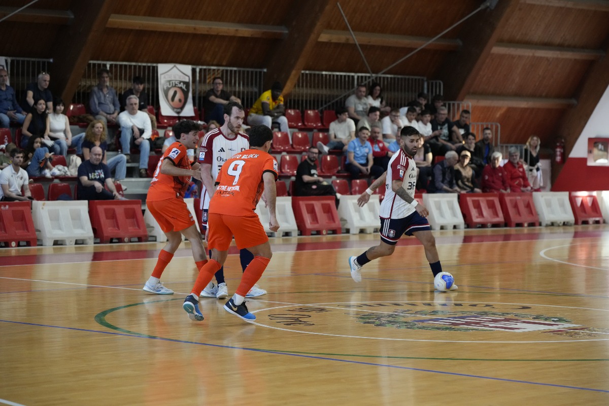 Calcio a 5 - Sconfitta pesante per la Pirossigeno Cosenza - Foto: Ufficio stampa Pirossigeno Cosenza