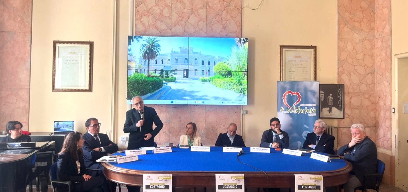 Legalità, al Liceo Pitagora la storia di Renato Cortese nel libro “L’Ostaggi” - Foto Uff. Stampa è solidarietà 