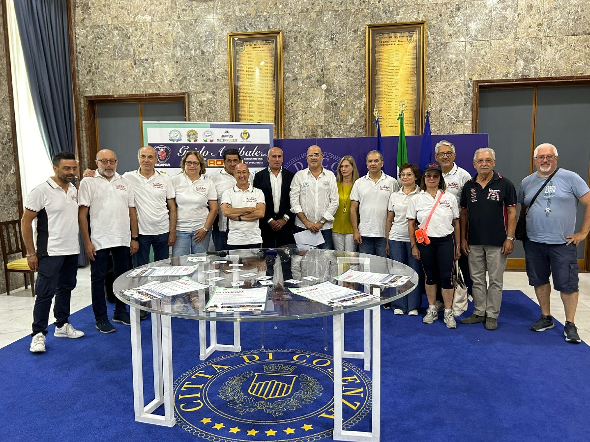 Il Vespa Club Città di Cosenza al “Vespa Raid di Tunisia” - Foto: Uff. Stampa Comune di Cosenza