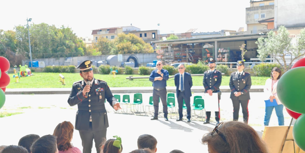 Botricello - I Carabinieri incontrano i piccoli cittadini  - Foto: Ufficio stampa Comune di Botricello