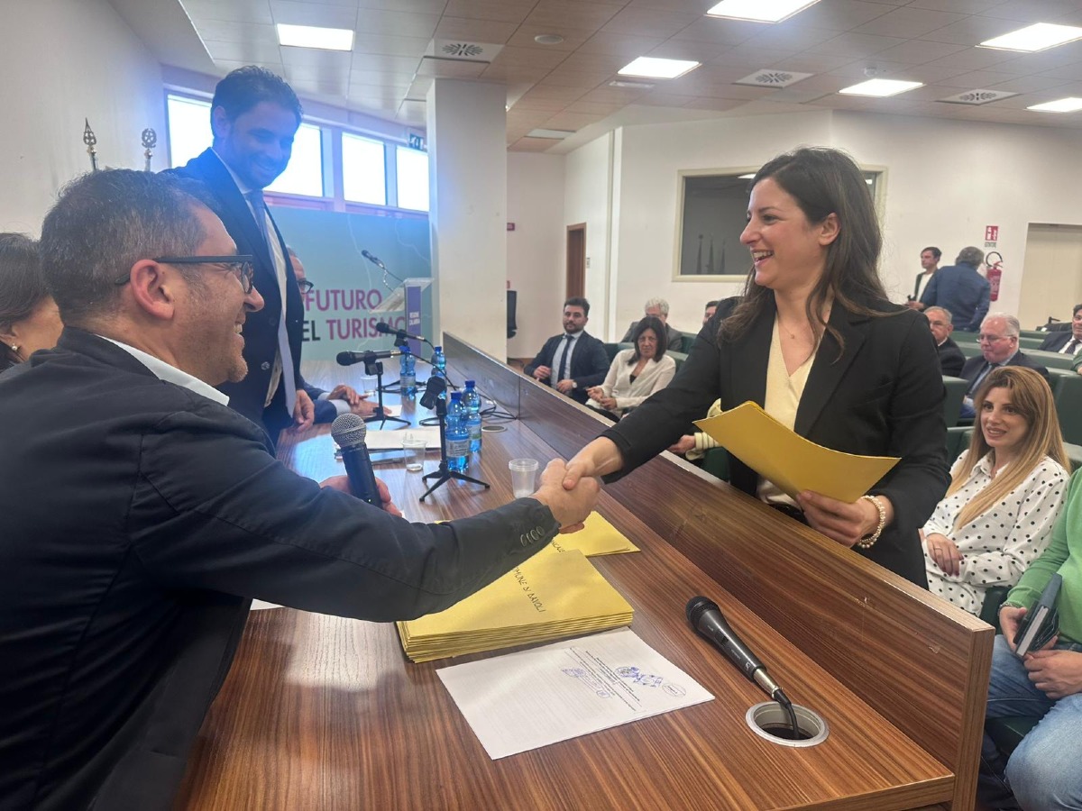 Foce del Corace, firmata la convenzione Regione–Comune: al via la bonifica - Foto: Uff. Stampa Comune di Catanzaro