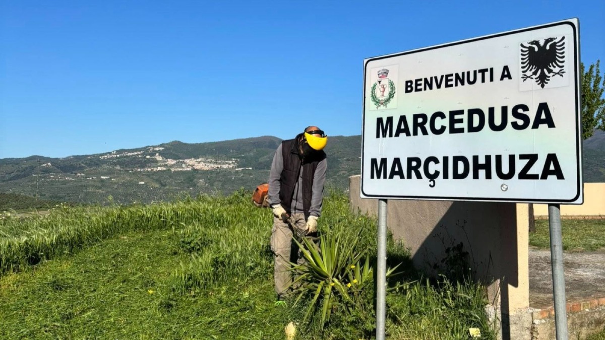 Marcedusa, manutenzione e servizi: avviato il piano verde e interventi su acqua e illuminazione - Foto Uff. Stampa Comune di Marcedusa 