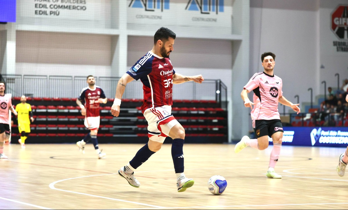 Calcio a 5 - Canal all’ultimo respiro: Pirossigeno Cosenza batte Genzano e sogna ancora - Foto Uff. Stampa Pirossigeno Cosenza Ca5