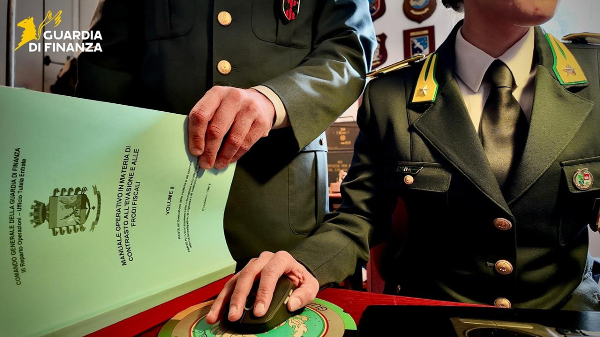 Maxi evasione fiscale a Cosenza: indagati un commercialista e due imprenditori - Foto: Ufficio stampa Guardia di Finanza di Cosenza