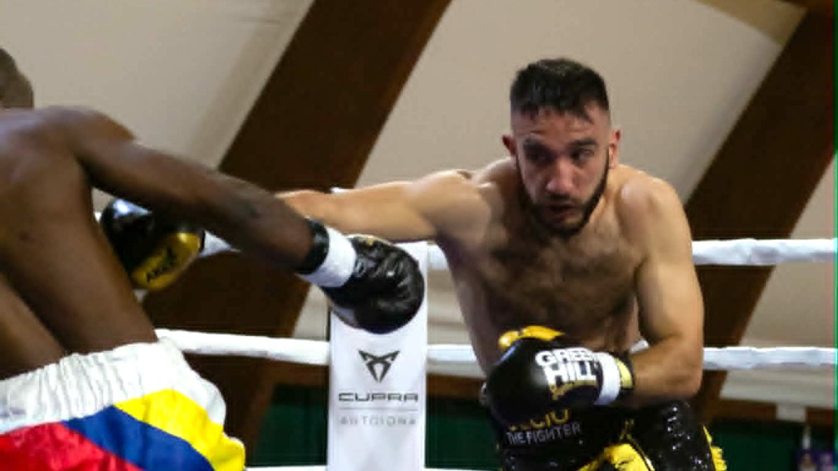 Davide Decio doma Mosquera: vittoria di carattere sul ring di Lamezia - Foto Uff. Stampa Davide Decio