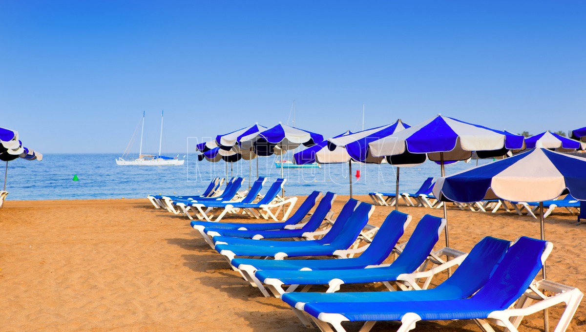 Crotone - Stagione balneare iniziata ma stabilimenti ancora chiusi - Foto: Redazione 