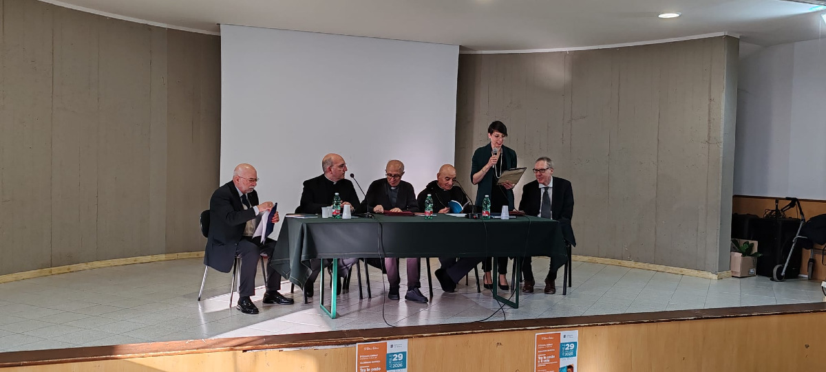 Crotone - Incontro sul libro “Tra le onde e il velo” - Foto: Ufficio Stampa Casa editrice D'Ettoris editori