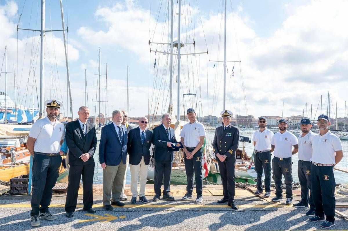 Settimana velica Accademia Navale di Livorno, Asi assegna targhe oro alle imbarcazioni storiche Marina Militare - 