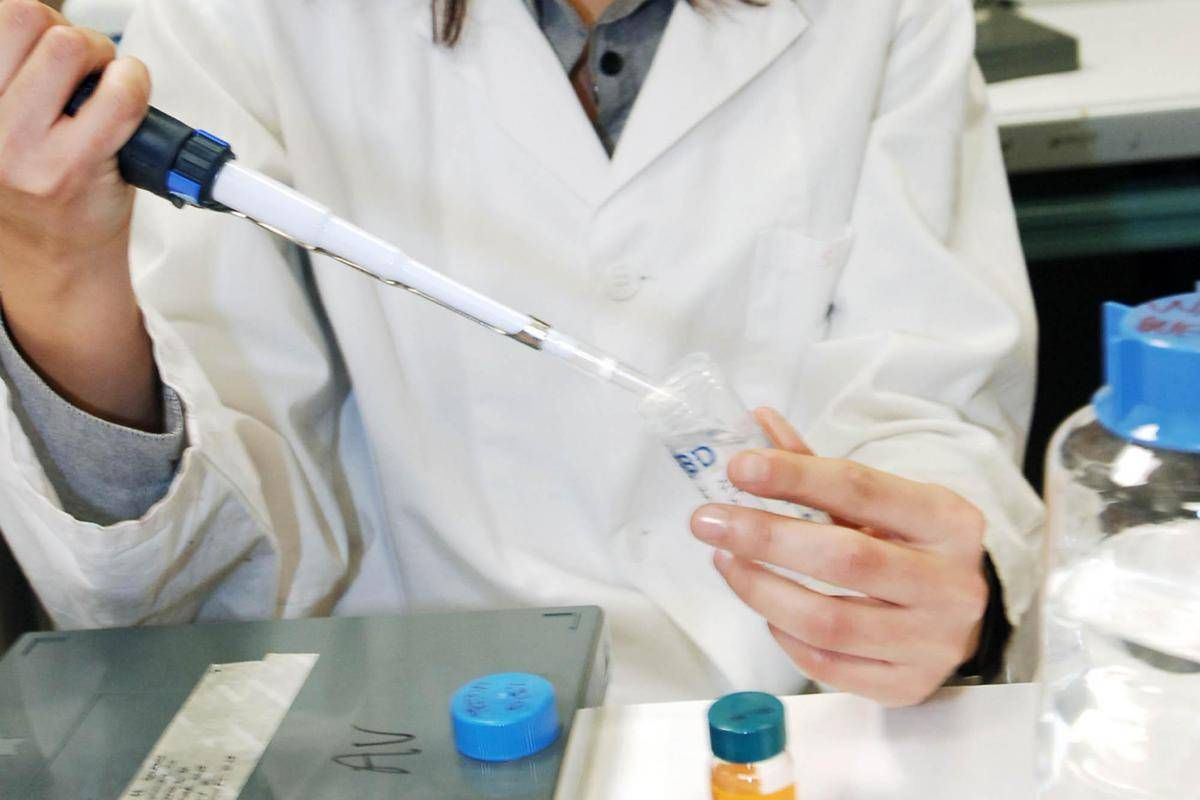 Tumore al seno, scoperto interruttore molecolare che frena la progressione - 