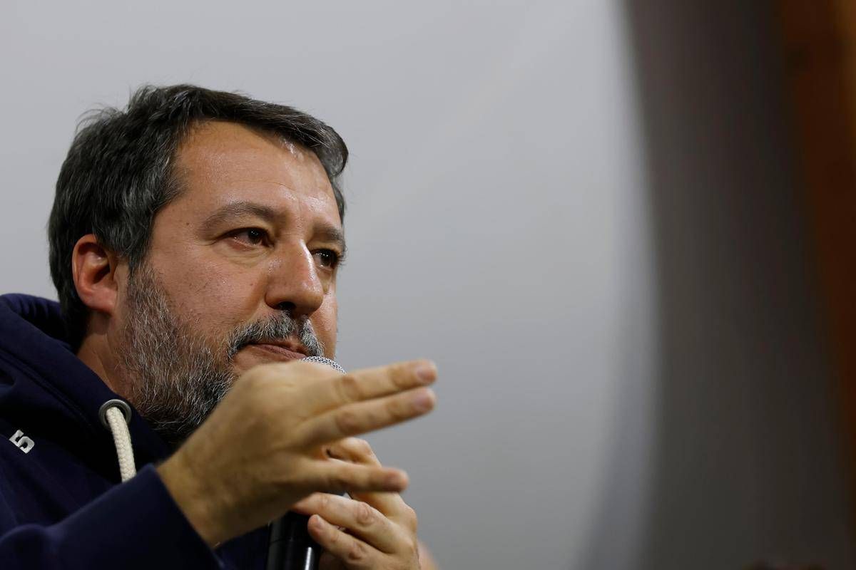 Salvini: "Trump non è matto ma interesse Usa ora non coincide con quello dell'Italia" - 