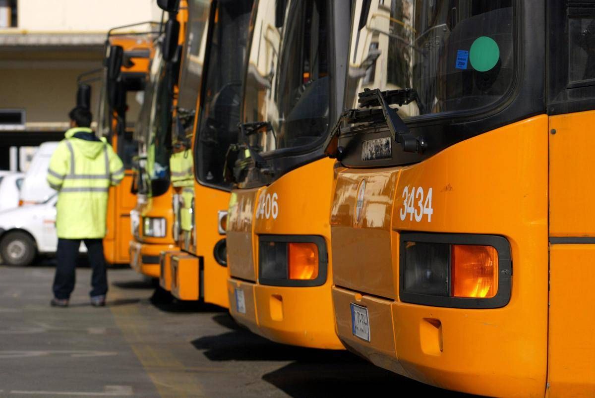 Caro carburanti, è allarme trasporto pubblico locale: rischio stop da nord a sud - 