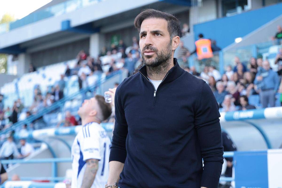 Genoa-Como 0-2, Fabregas aggancia la Roma e sogna la Champions - 