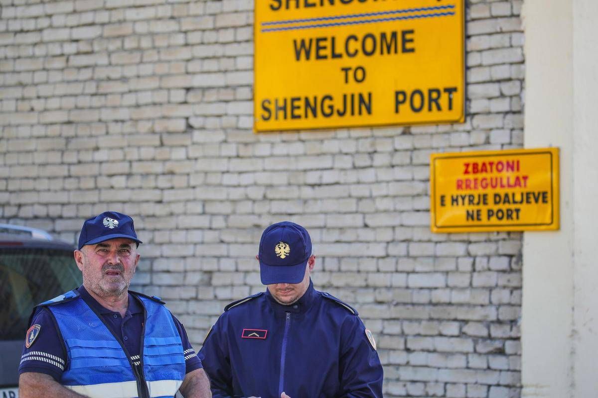 Migranti e intesa Italia-Albania, Meloni: "Corte Ue conferma validità, ora avanti con coraggio" - 