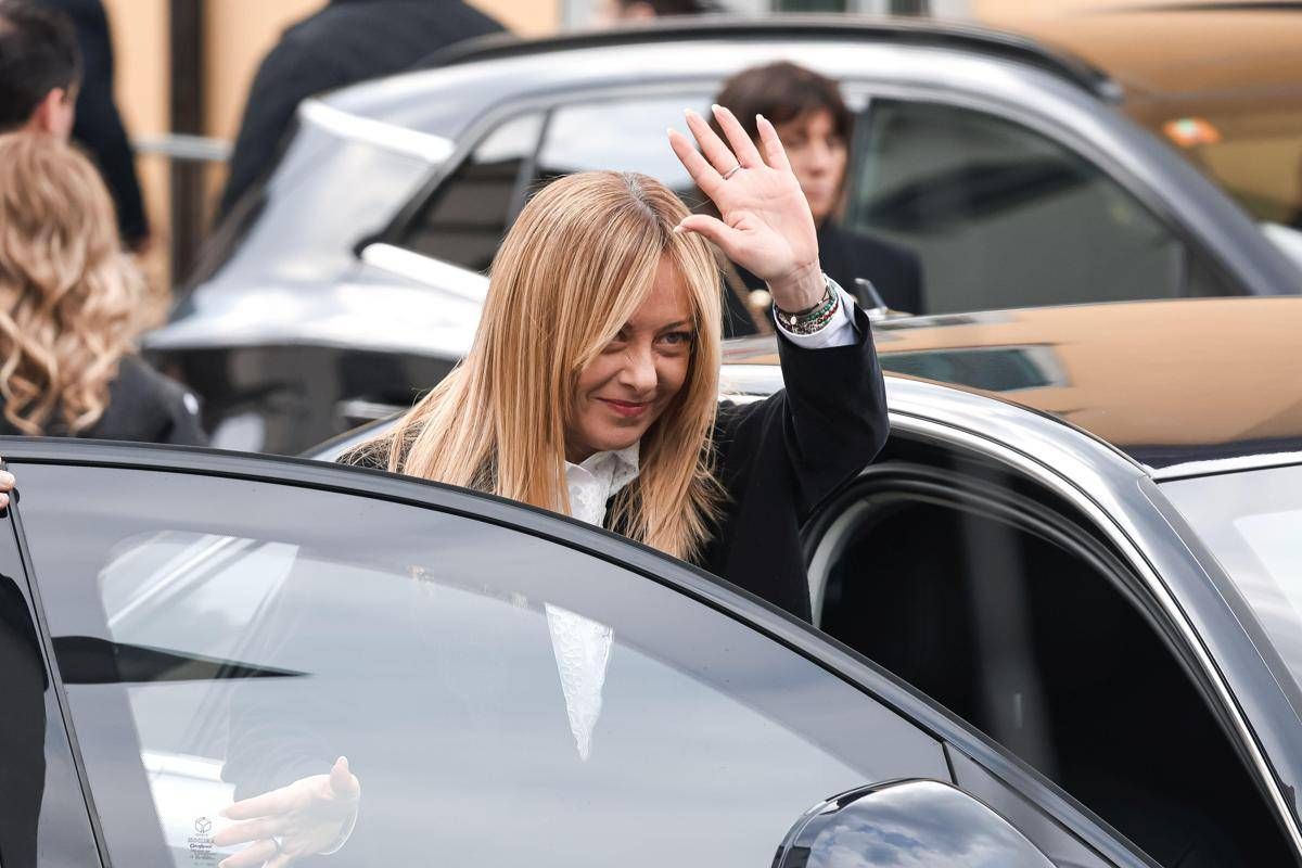 Meloni nel Golfo: "No visita simbolica, energia a rischio se situazione peggiora" - 