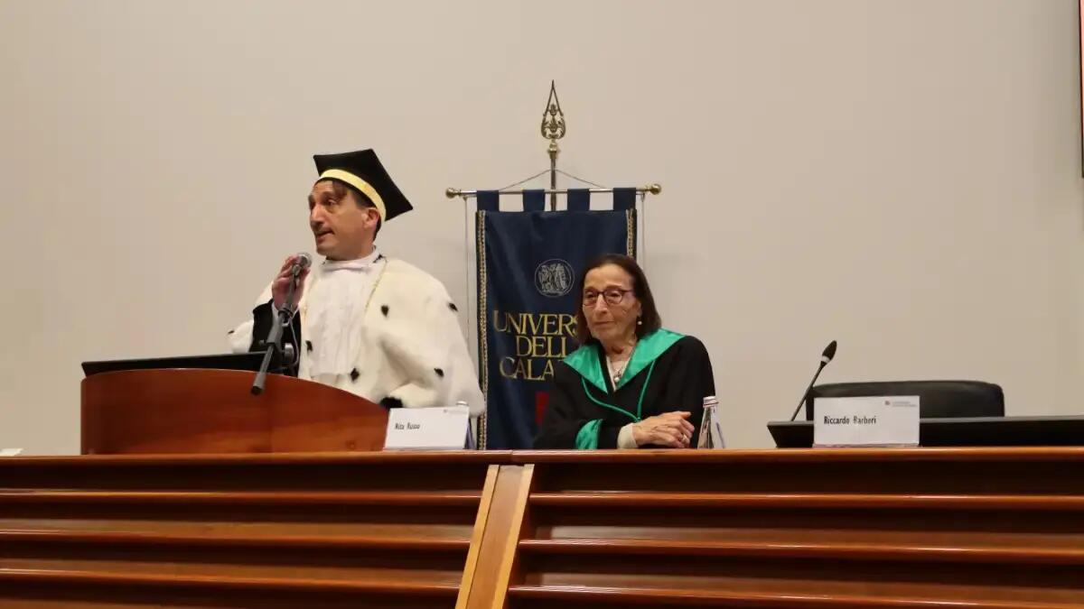 Dottorato honoris causa in Fisica ad Angela Misiano: l’Unical celebra l’eccellenza nella divulgazione - 