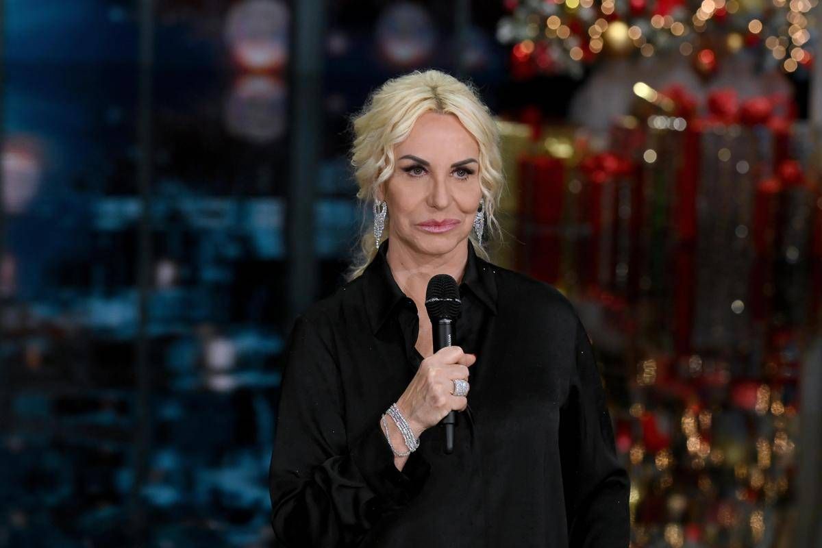 Antonella Clerici: "Rimasi incinta e mi fecero fuori dal programma, è stato vergognoso" - 