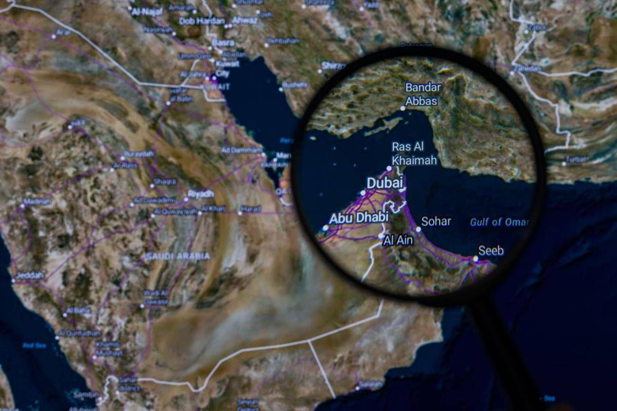 Iran, resta il blocco navale Usa: Teheran richiude Hormuz - Diretta - 