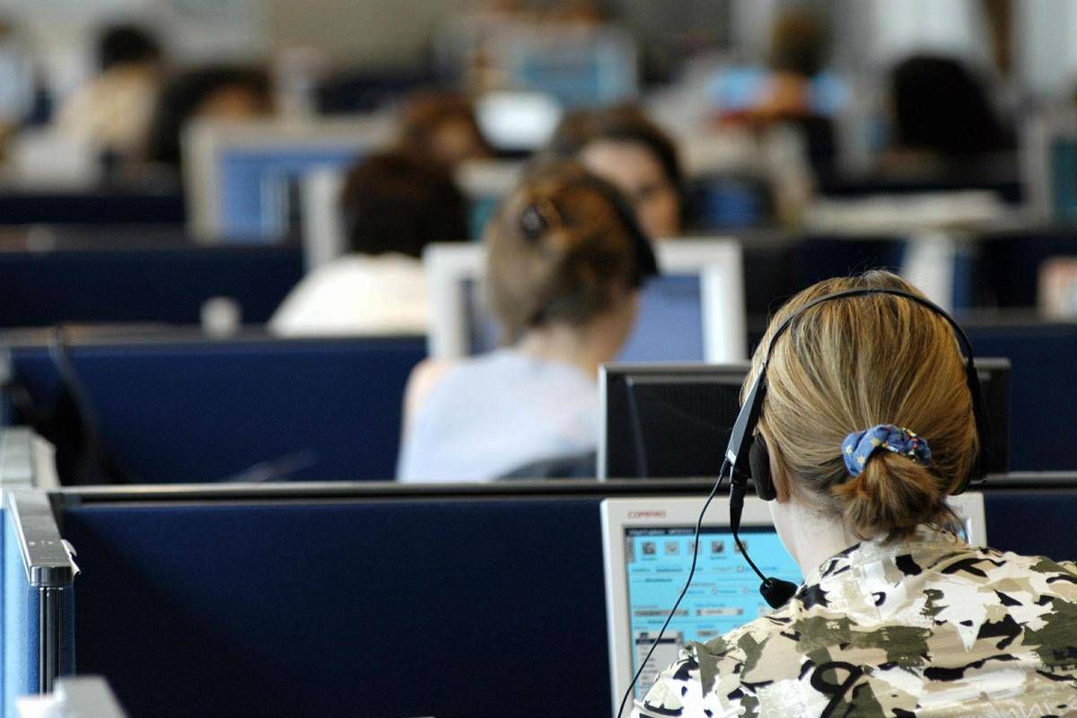 Frodi telefoniche, Agcom introduce numeri brevi: così si riconoscono i call center - 