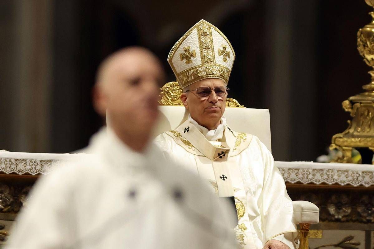 Papa Leone XIV alla sua prima veglia di Pasqua: "Non lasciamoci paralizzare dalle guerre" - 