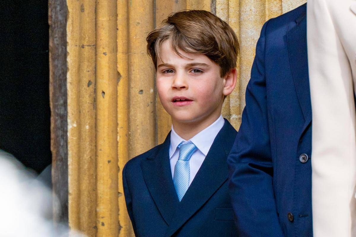 Louis compie 8 anni, William e Kate lo celebrano con foto e video inediti - 