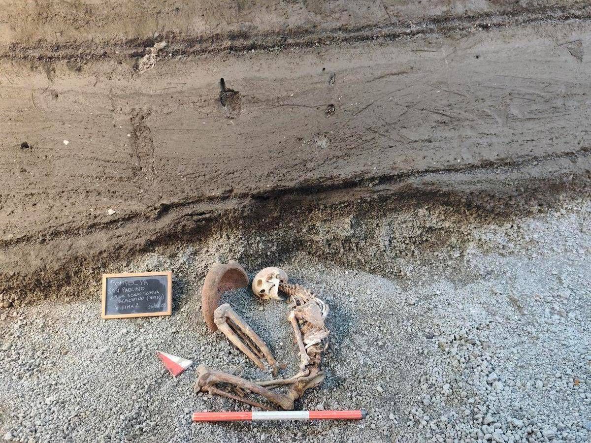 Nuovi ritrovamenti a Pompei, due uomini in fuga dall’eruzione del 79 d.C. - 