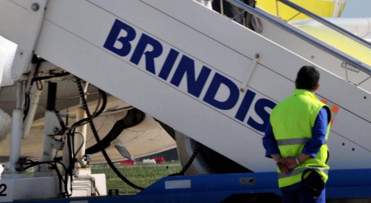 All'aeroporto di Brindisi "nessuna emergenza carburante né rischio carenza imminente" - 