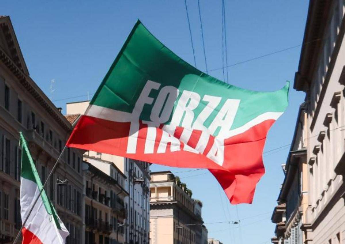 Forza Italia, spunta documento azzurri in Campania: "Partito deteriorato, commissariamento o comitato reggenza" - 