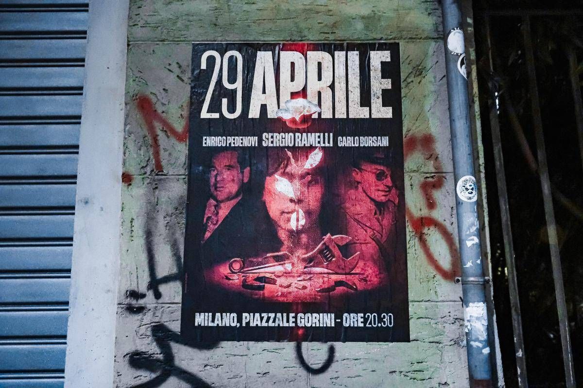 Milano, aggredito mentre strappava manifesti per Ramelli: 4 denunce - 