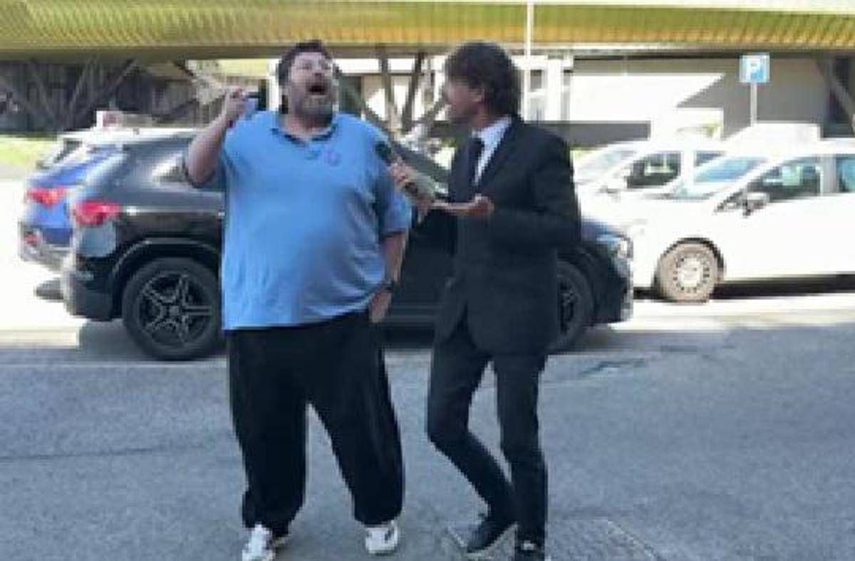 Prato, tensione alla presentazione del candidato sindaco Adinolfi: lite con inviato delle 'Iene' - 